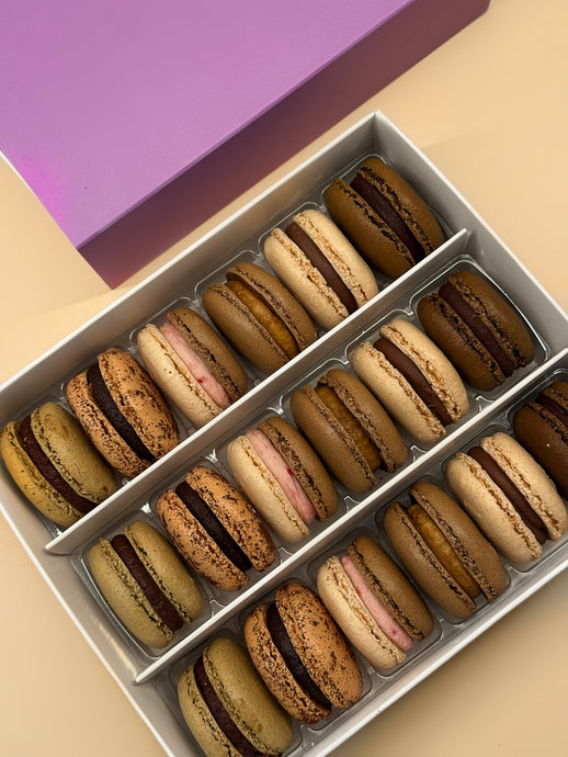 18 The Chocolate Box Macarons