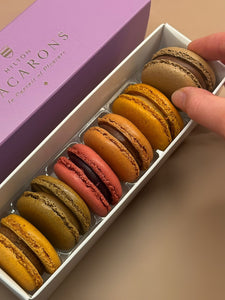 6 The Cosy Collection Macarons