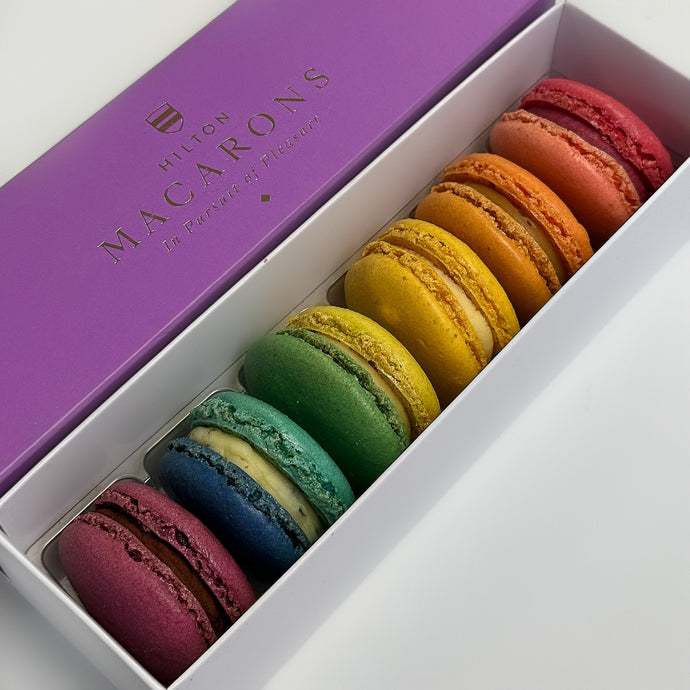 6 Rainbow Macarons