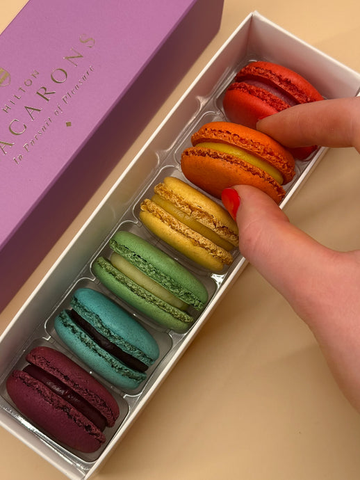 6 Rainbow Macarons