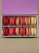 Load image into Gallery viewer, 12 Strawberry Box Macarons